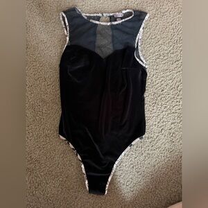 Victoria's Secret Black Mesh Top with Snake Print Trim size Xs brand new no tag